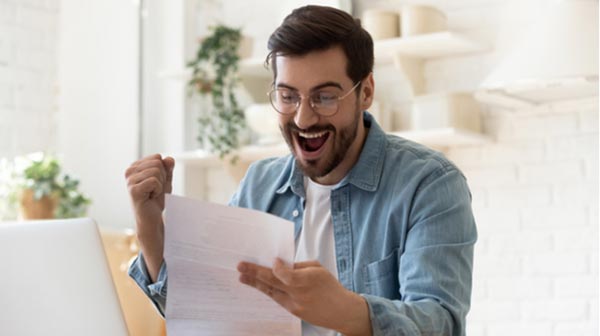 happy-customer-replacement-insurance-payout